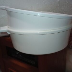 Microwave baking dishes